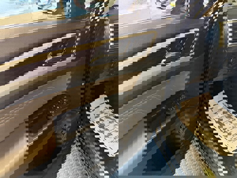 Used 2021 Volkswagen Atlas SE image 16