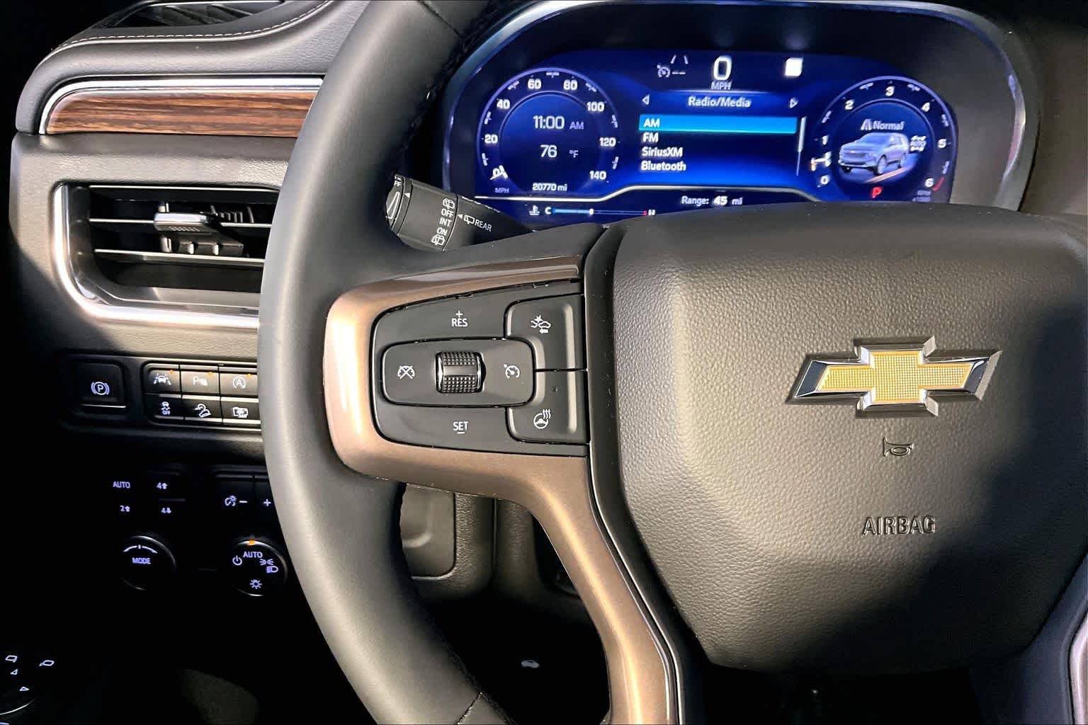 Used 2023 Chevrolet Tahoe High Country w/ Premium Package 2 AWD/4WD image 24