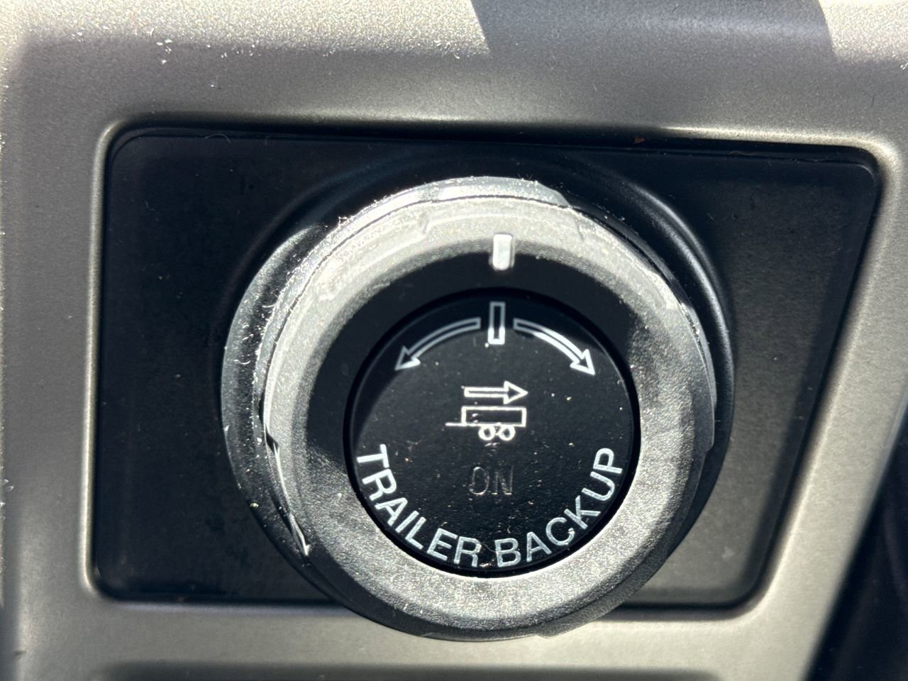 Used 2018 Ford F150 Lariat w/ Equipment Group 502A Luxury AWD/4WD image 24