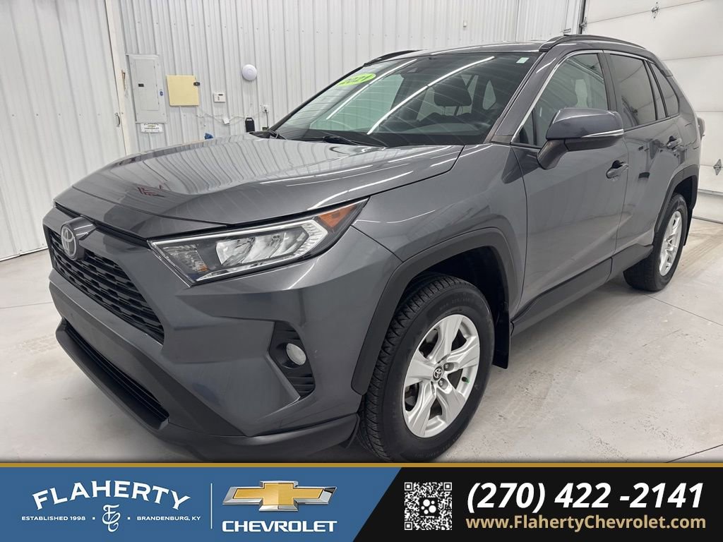 Used 2021 Toyota RAV4 XLE w/ XLE Grade Weather Package image 7