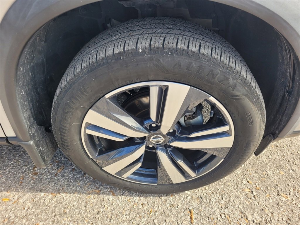 Used 2021 Nissan Rogue SL image 18