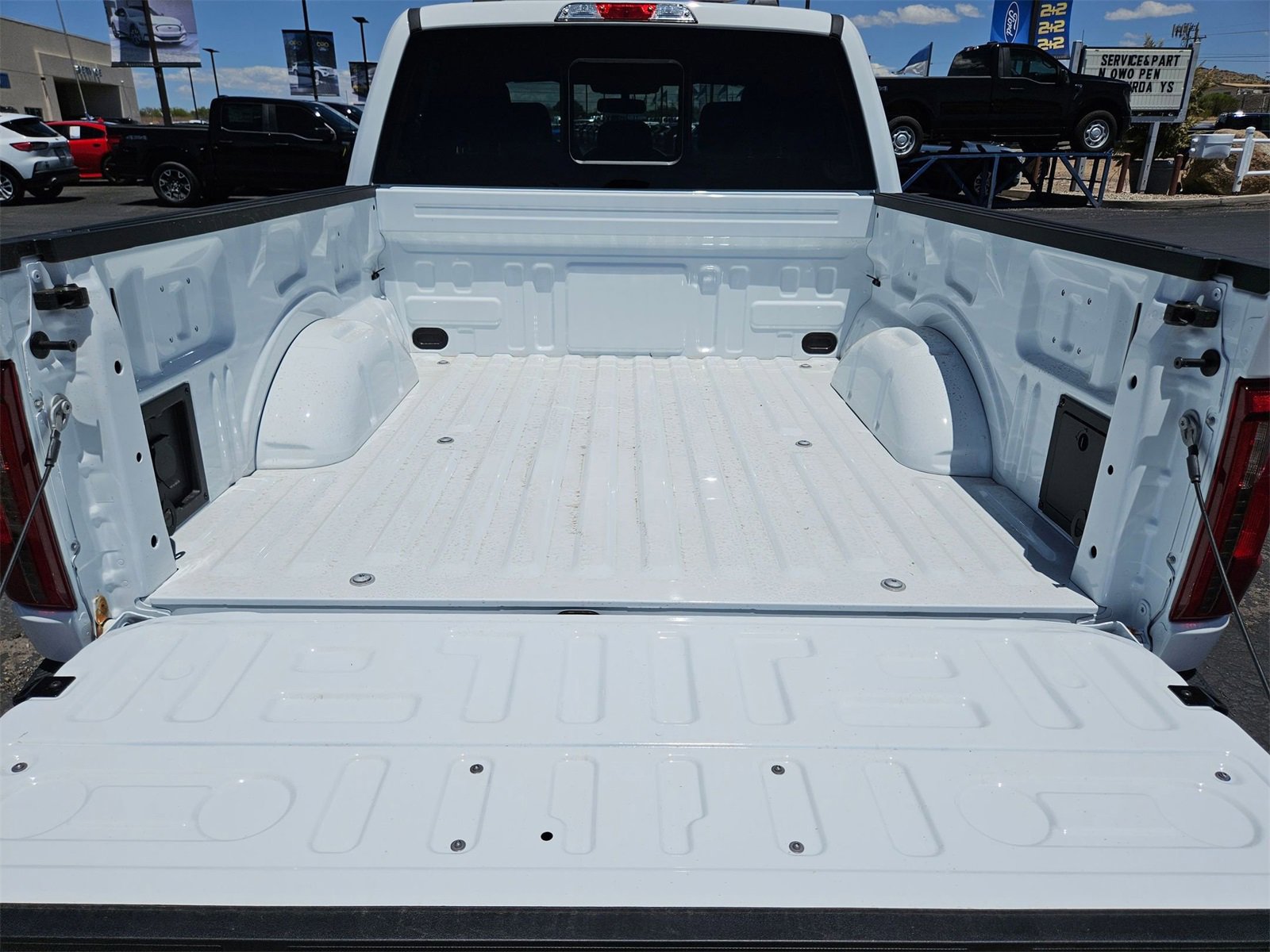 New 2025 Ford F150 XLT w/ Equipment Group 302A MID image 7