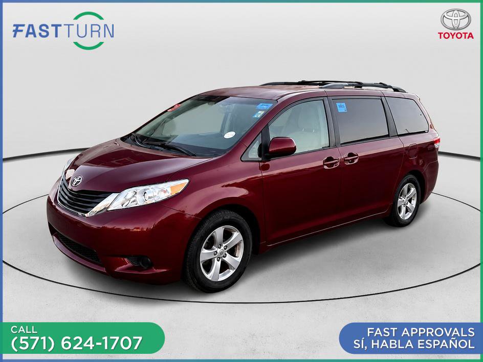 Used 2011 Toyota Sienna LE w/ Towing Pkg FWD image 2