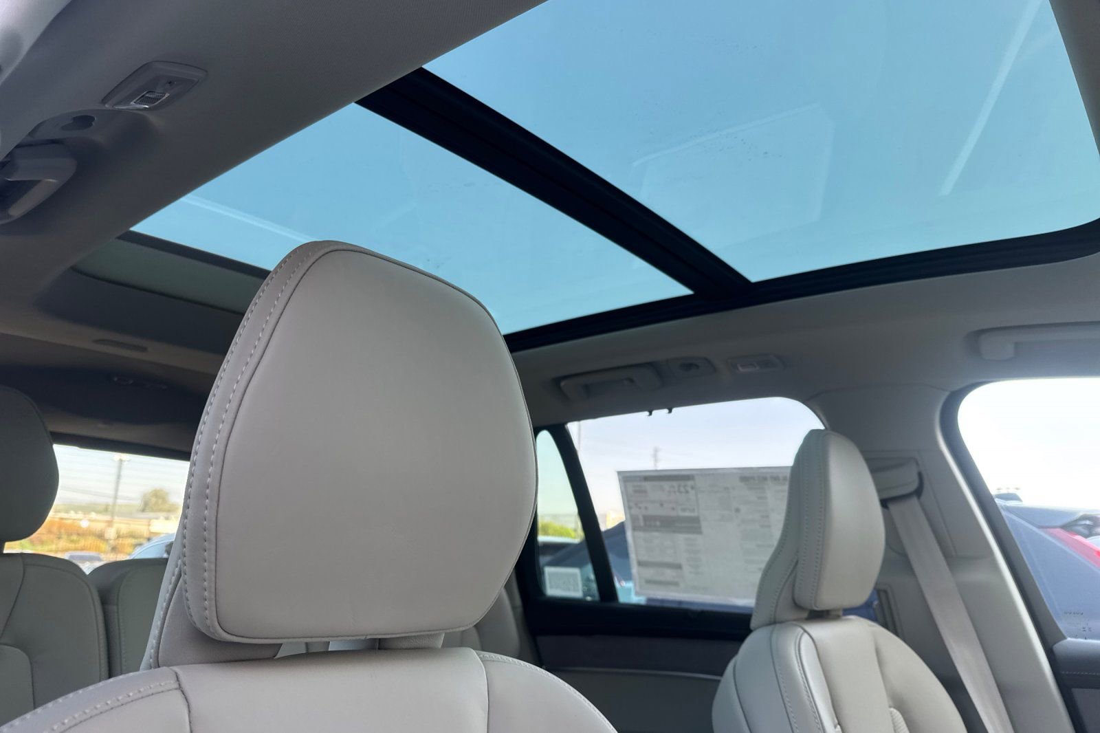 New 2026 Volvo XC90 B6 Ultra w/ Protection Package AWD/4WD image 19