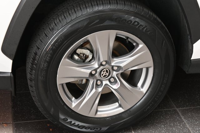 Certified 2024 Toyota RAV4 XLE image 20