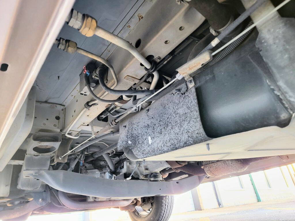 Used 2005 Chevrolet Astro Passenger image 19