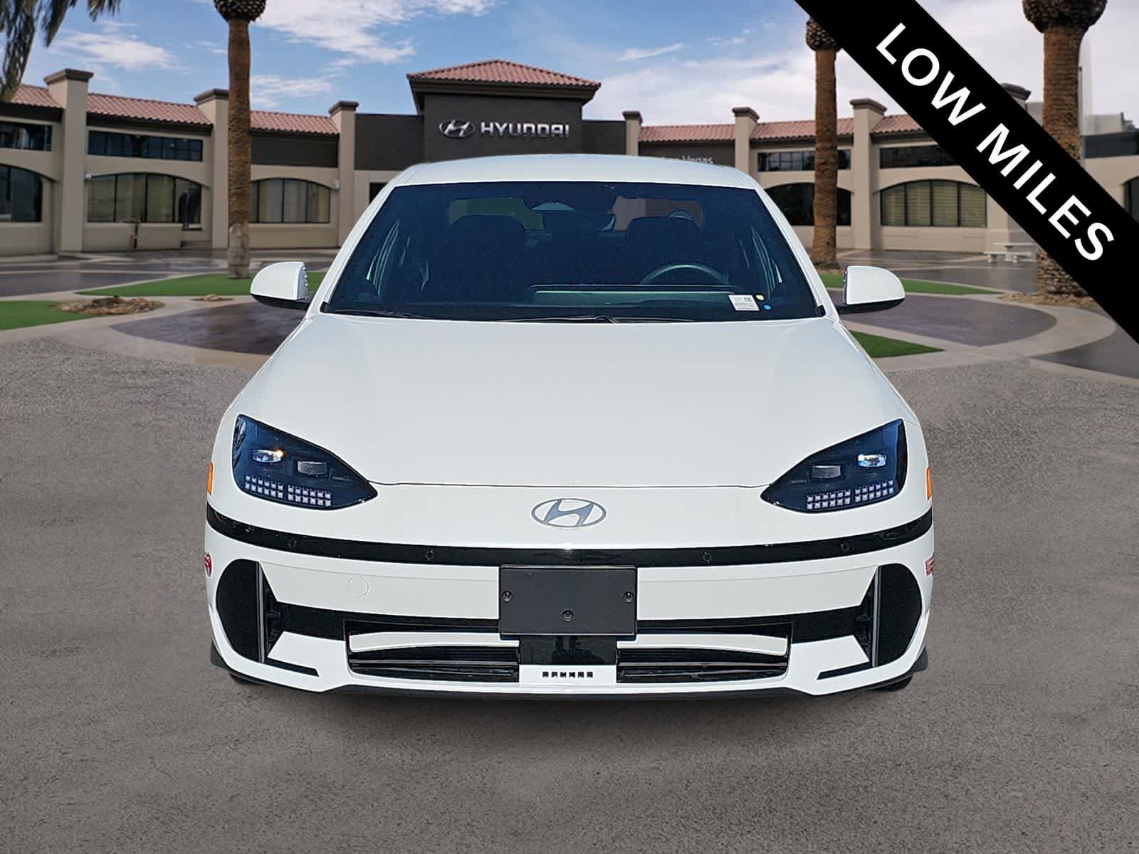 Certified 2025 Hyundai Ioniq 6 SE RWD image 3