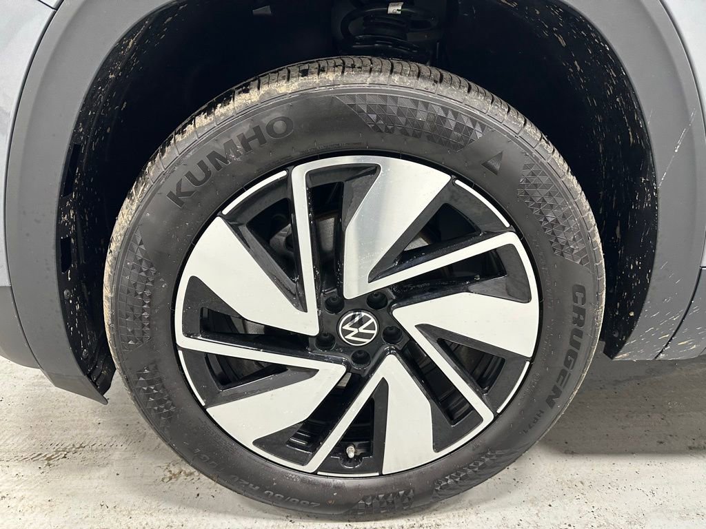 Used 2025 Volkswagen Atlas SE image 66