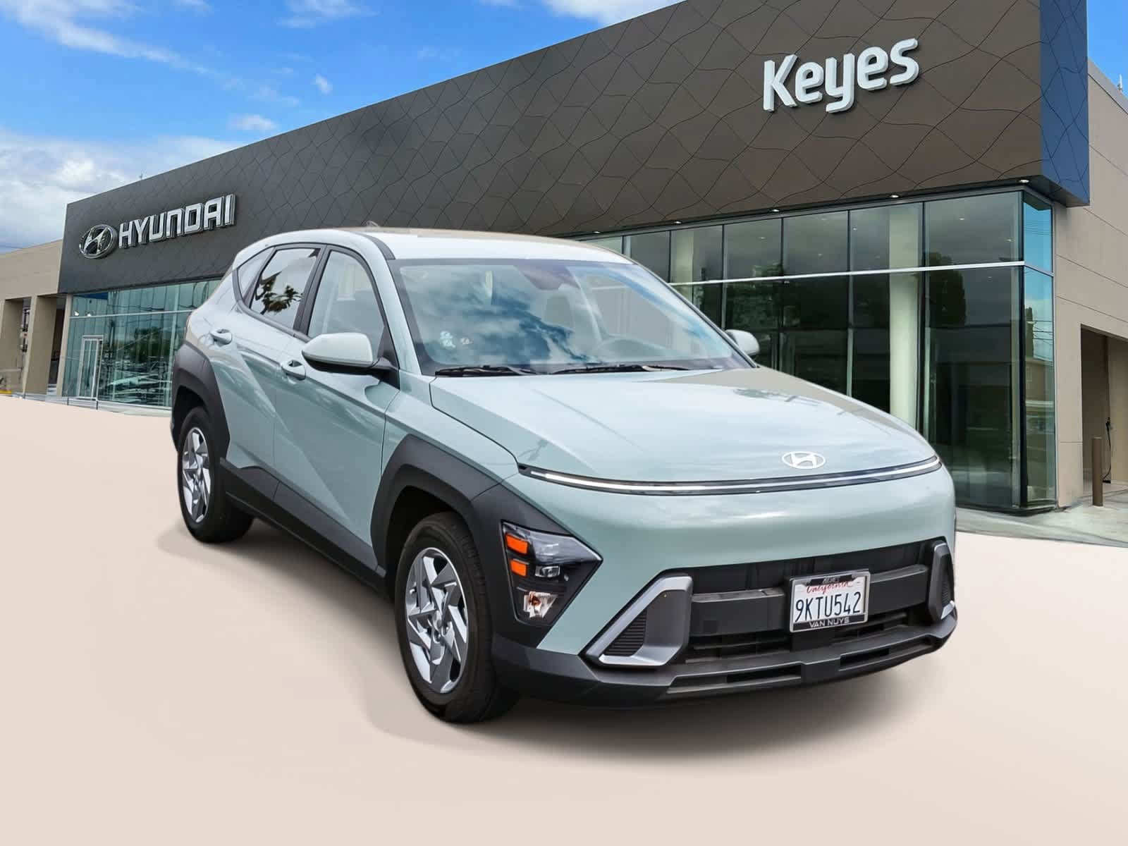 Certified 2024 Hyundai Kona SE FWD image 3