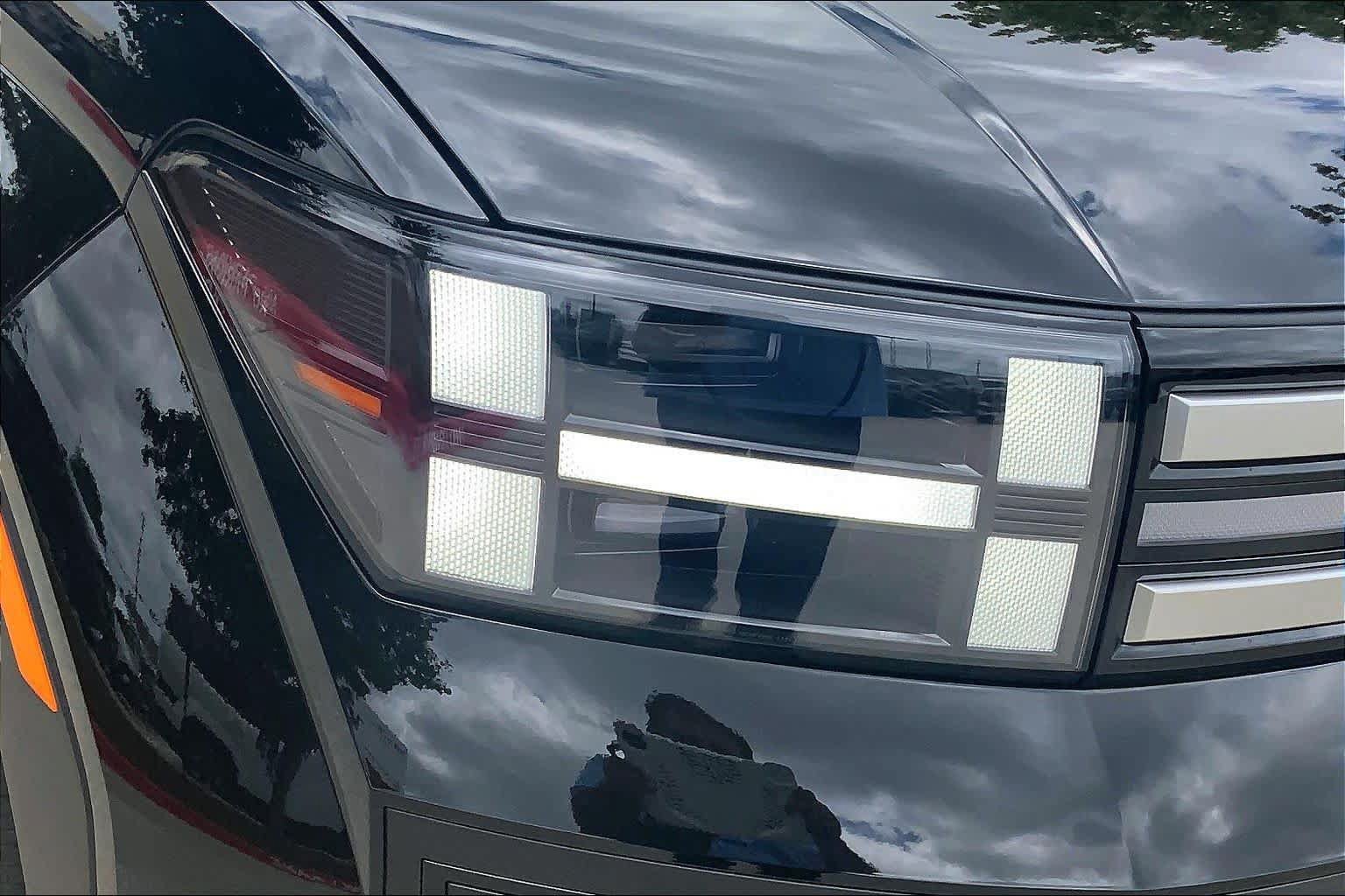 New 2026 Hyundai Santa Fe SE FWD image 13