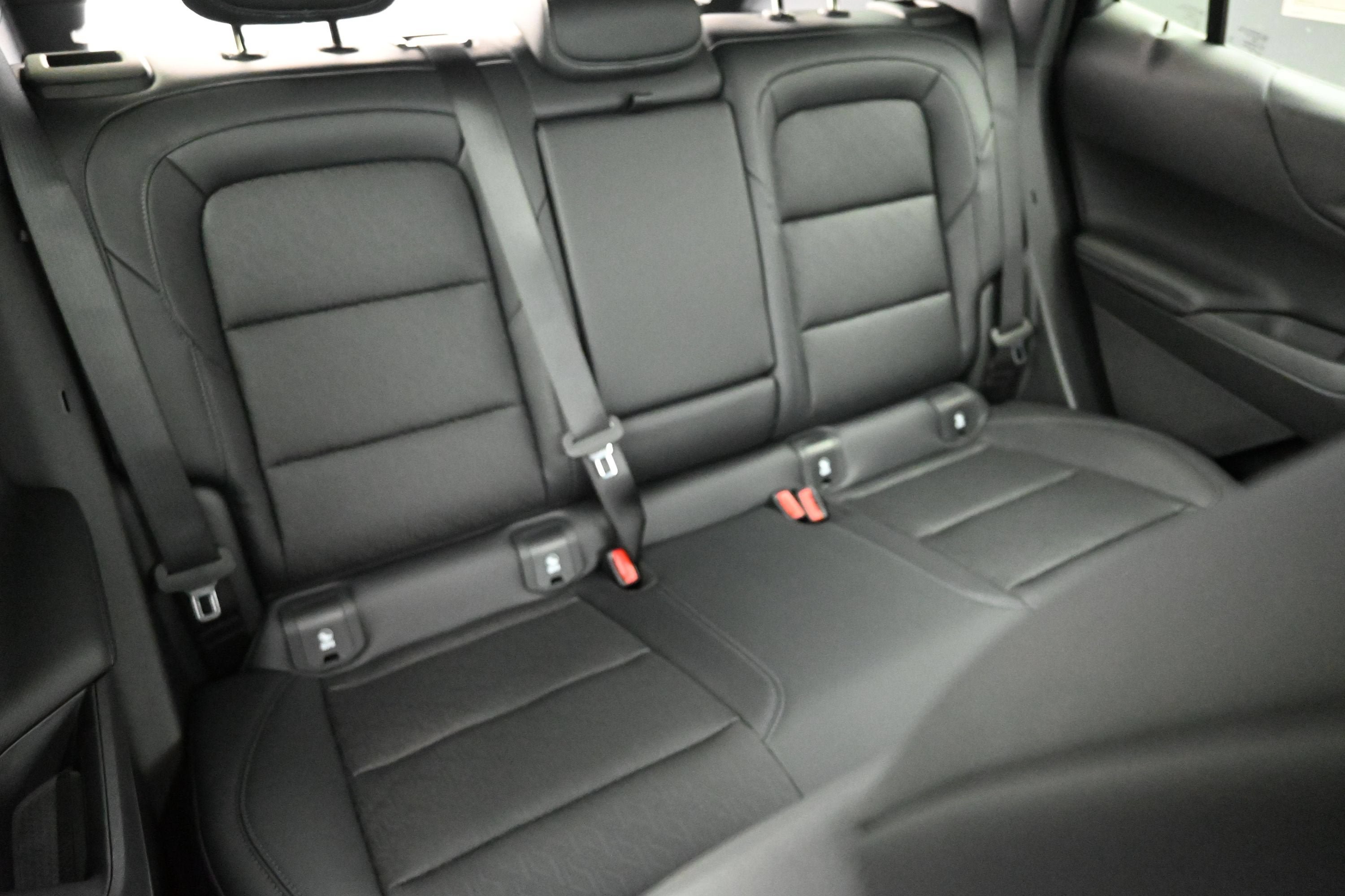 New 2027 Chevrolet Equinox LT w/ Convenience Package II FWD image 32