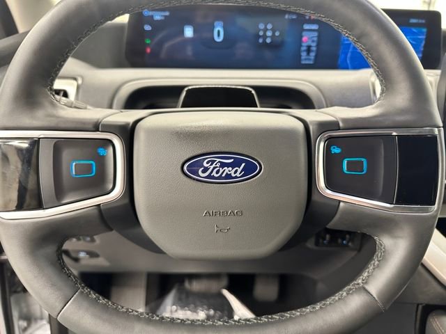 Certified 2025 Ford Expedition Active image 29