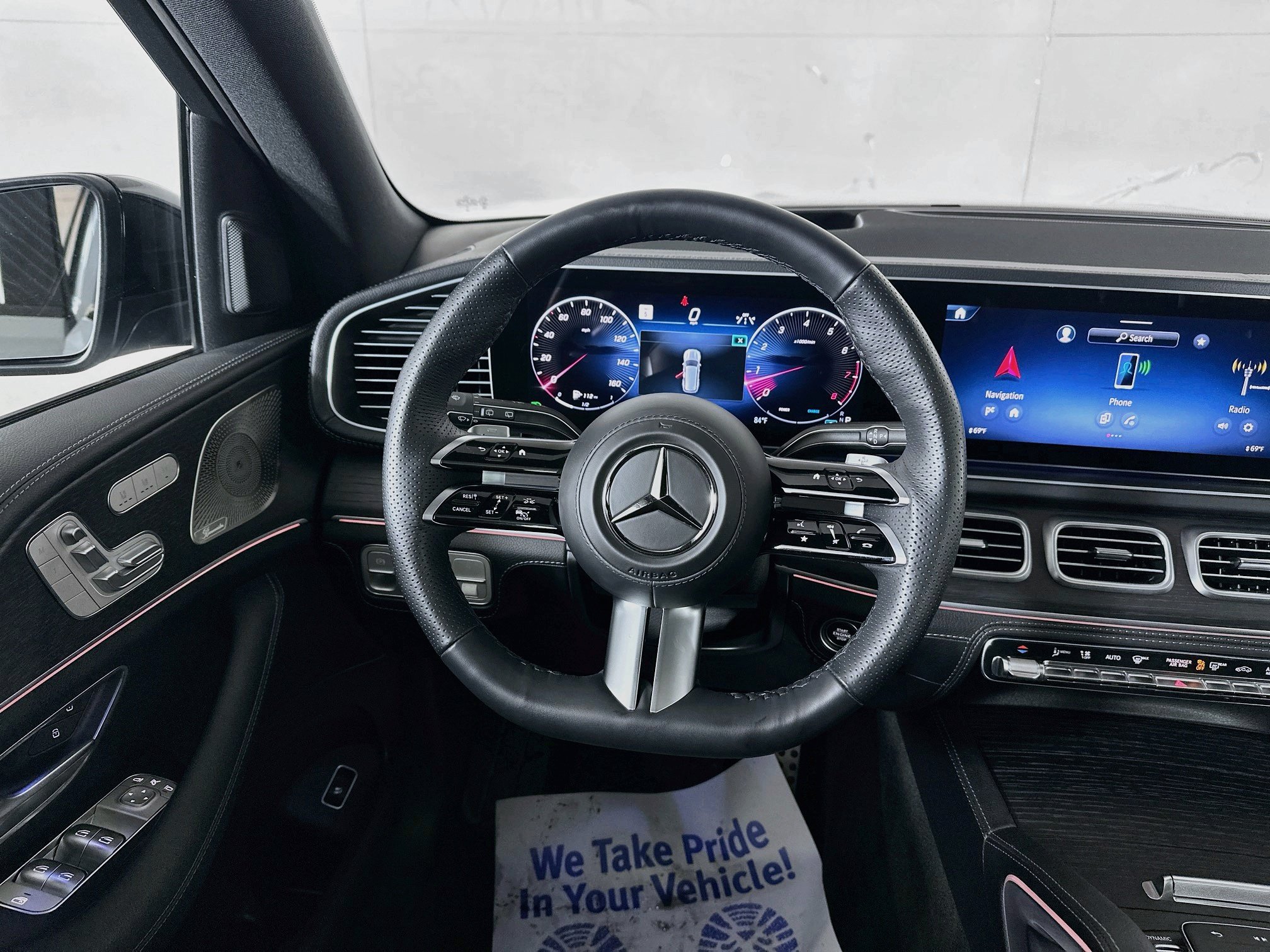 Used 2025 Mercedes-Benz GLS 580 4MATIC image 23