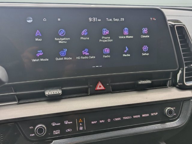 Certified 2025 Kia Sportage EX FWD image 22