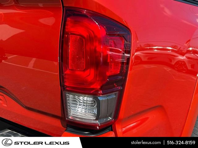 Used 2016 Toyota Tacoma TRD Sport w/ Towing Package image 12