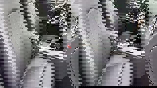 Used 2025 Mercedes-Benz GLB 250 4MATIC image 36