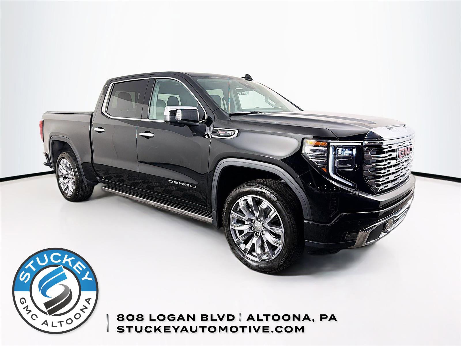 Used 2025 GMC Sierra 1500 Denali w/ Denali Reserve Package AWD/4WD video 1