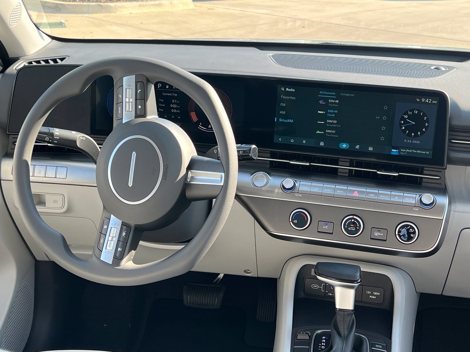 New 2027 Hyundai Kona SE FWD image 18