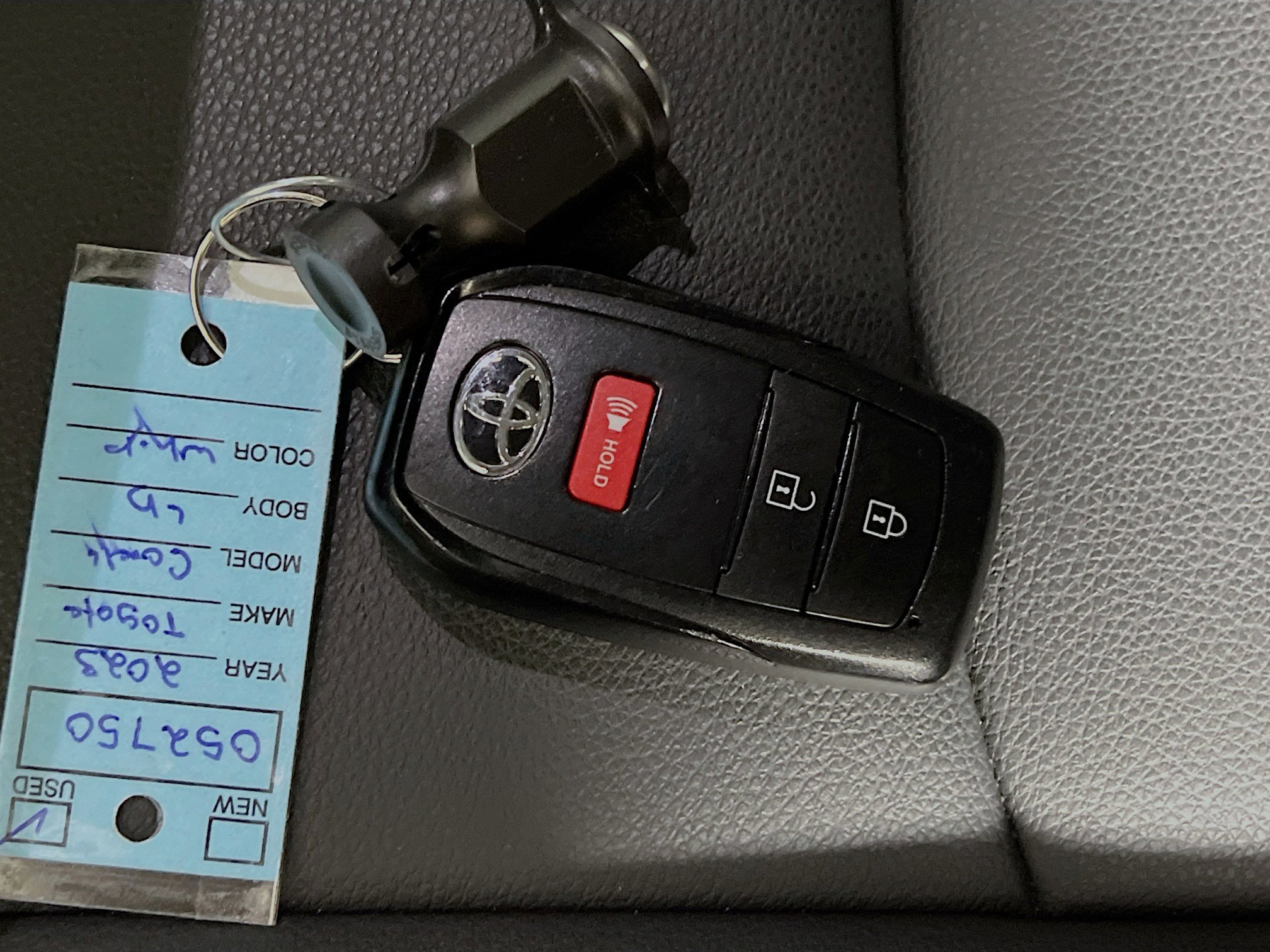 Used 2023 Toyota Corolla Cross XLE FWD image 36