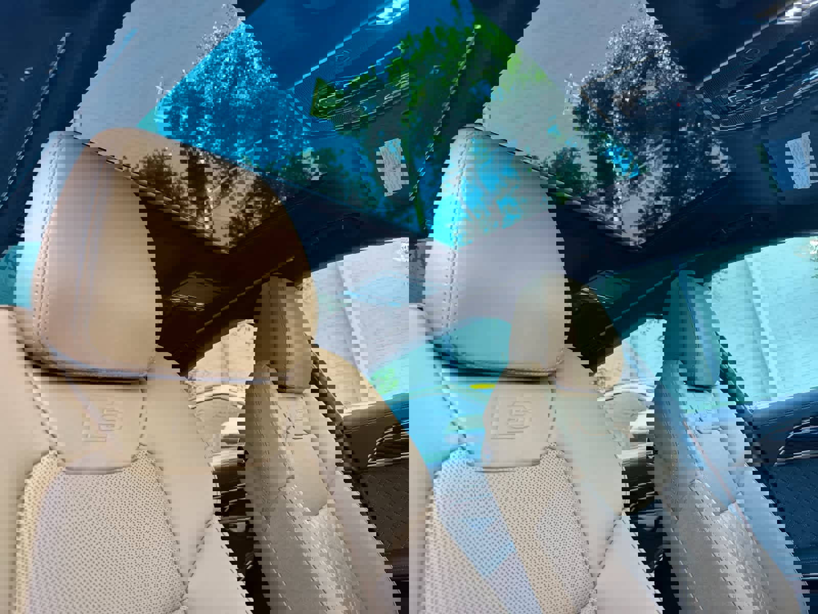 Used 2024 Audi S8 image 16