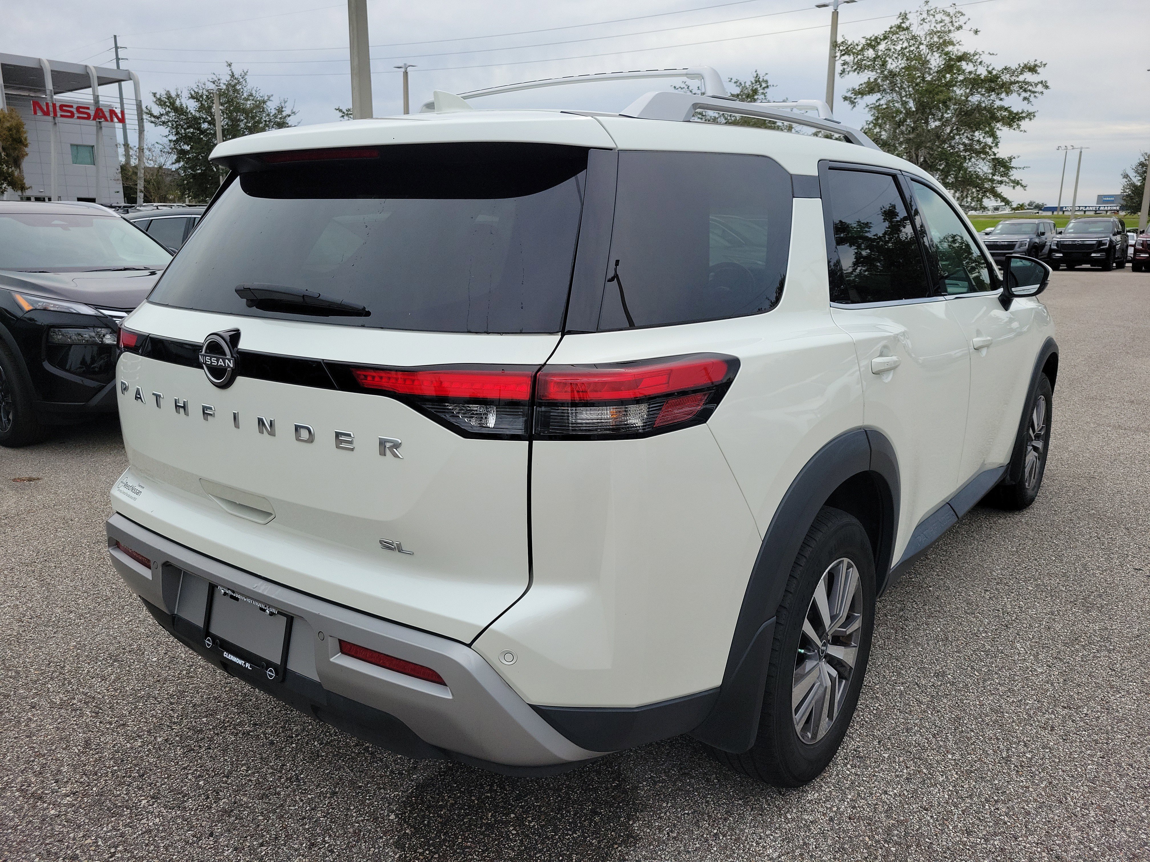 Certified 2023 Nissan Pathfinder SL w/ Cargo Package image 6