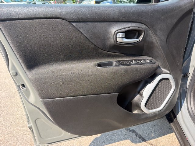 Used 2021 Jeep Renegade Sport AWD/4WD image 12