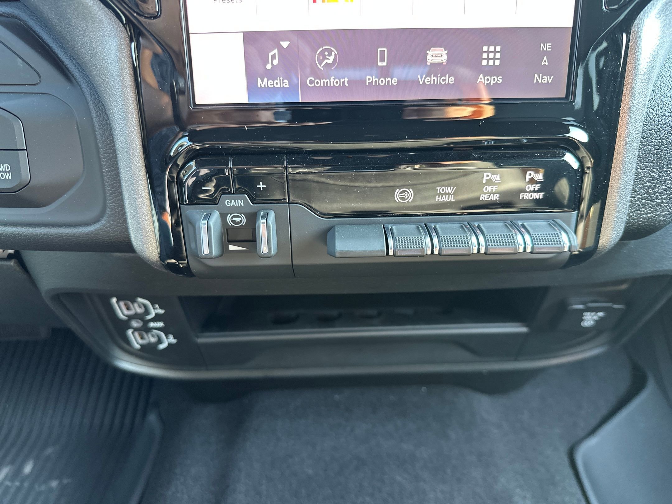 New 2026 RAM 2500 Tradesman AWD/4WD image 21