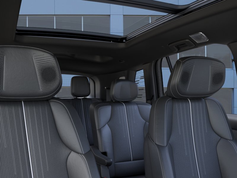 New 2026 Cadillac Vistiq Sport w/ LPO, Floor Liner Package AWD/4WD image 24