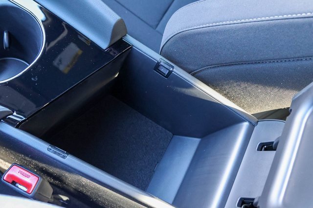 New 2026 Hyundai Elantra Sport image 13