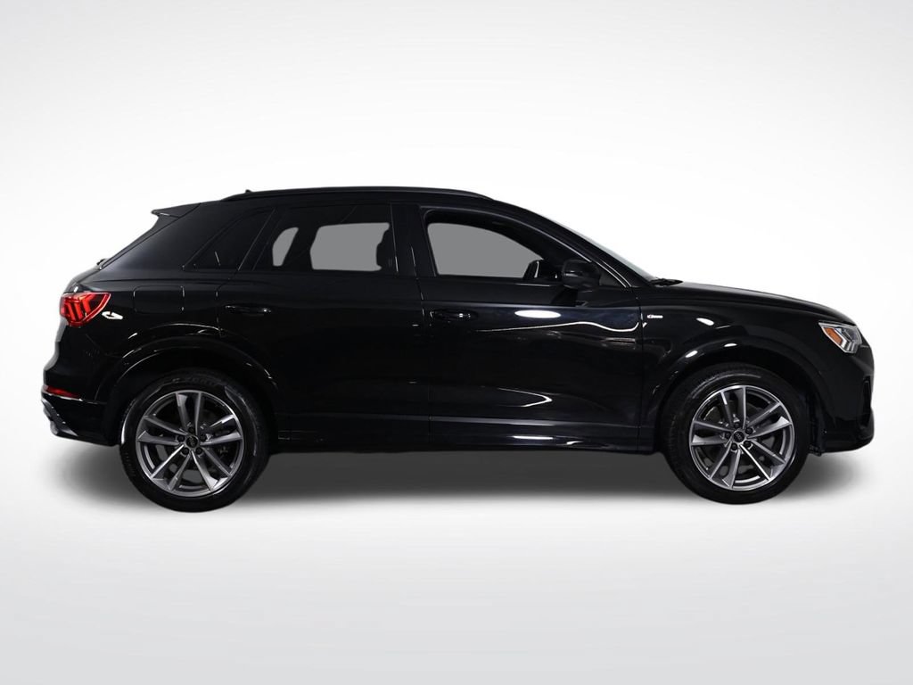 Certified 2025 Audi Q3 2.0T Premium w/ Convenience Package AWD/4WD image 6