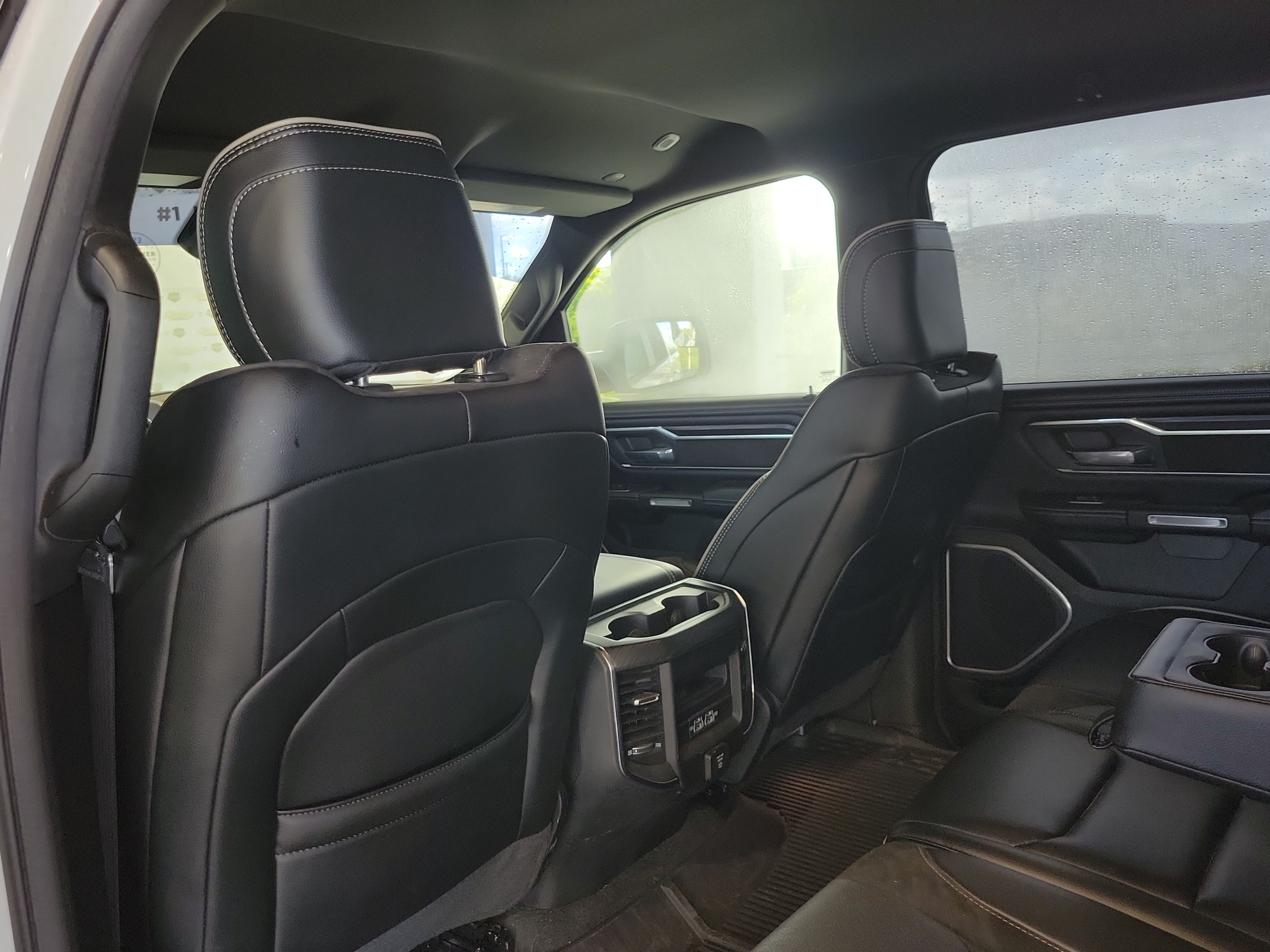 Used 2023 RAM 1500 Laramie AWD/4WD image 10
