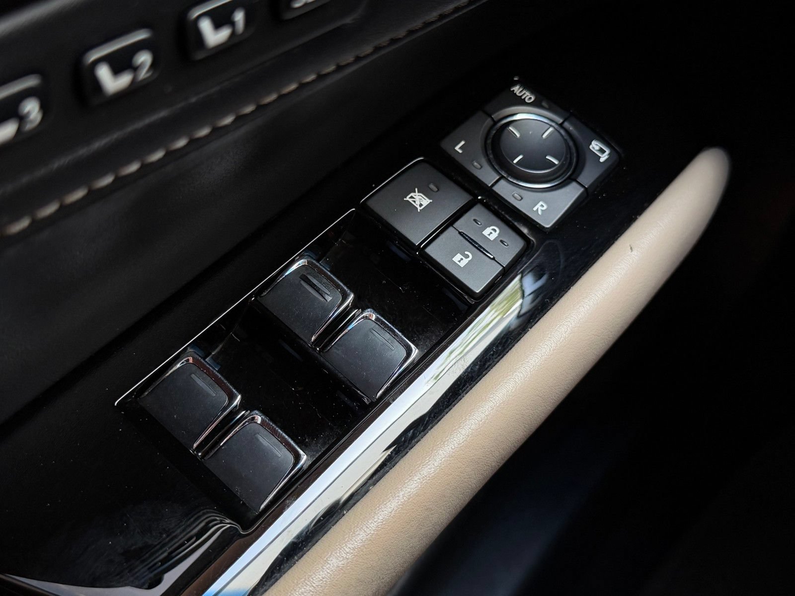 Used 2016 Lexus GS 200t w/ Premium Package RWD image 22