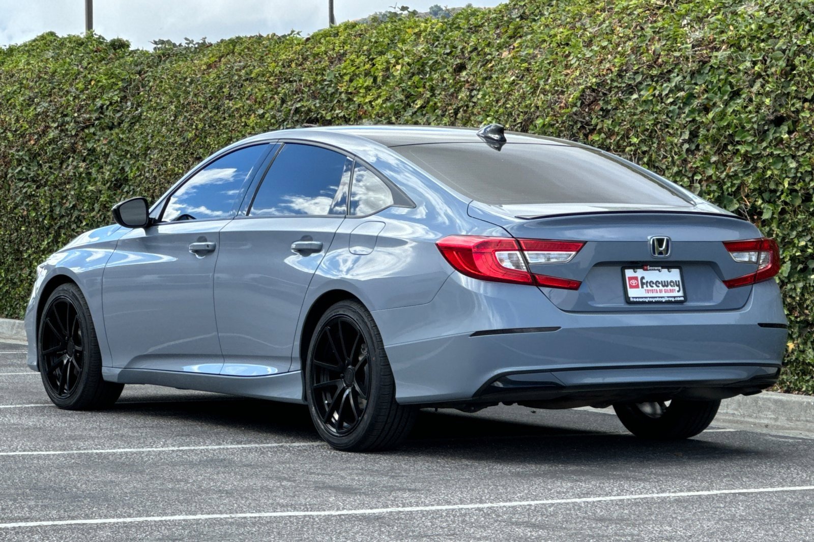 Used 2022 Honda Accord Sport image 6