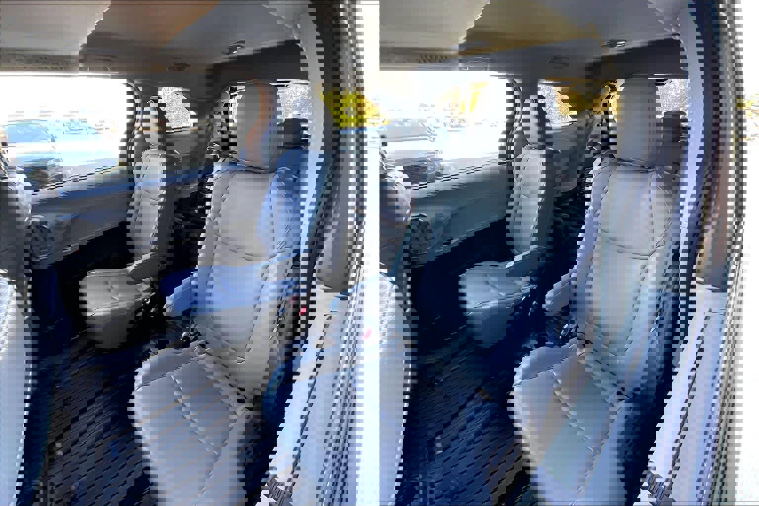 Used 2022 Toyota Sienna XLE image 19