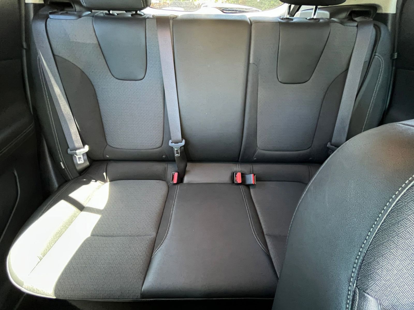Used 2025 Buick Encore GX Preferred FWD image 37
