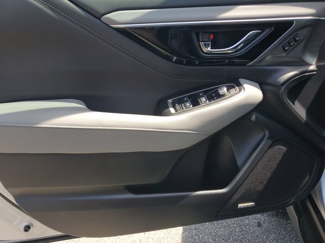 Certified 2025 Subaru Outback Limited AWD/4WD image 22