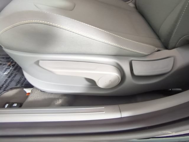 New 2026 Hyundai Elantra Sport FWD image 30