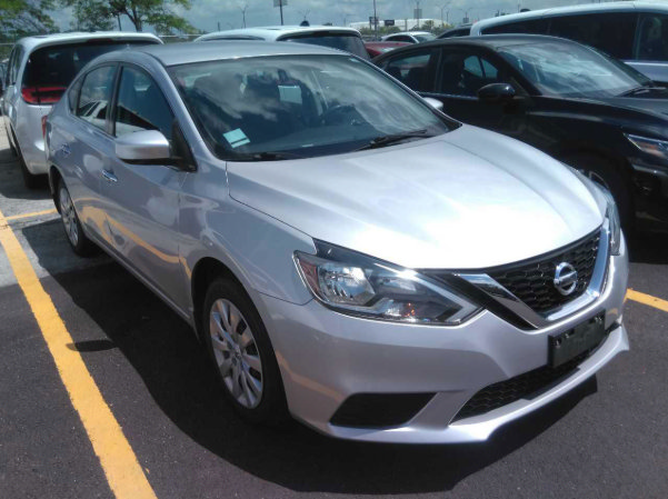 Used 2019 Nissan Sentra S FWD image 2