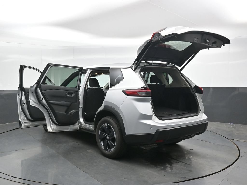 Used 2025 Nissan Rogue SV AWD/4WD image 47