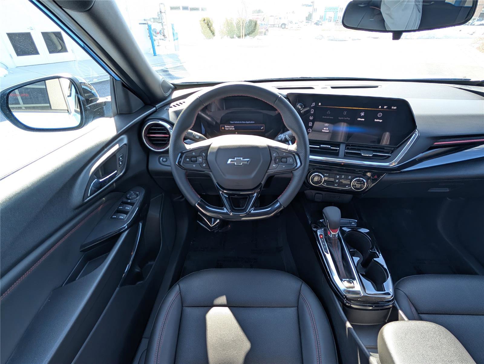 Used 2024 Chevrolet Trax RS image 17