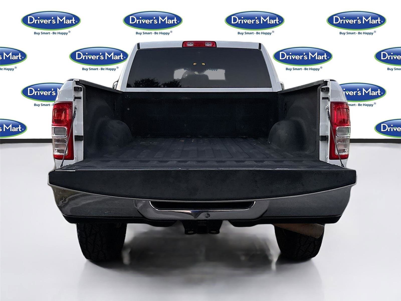 Used 2022 RAM 2500 Tradesman w/ Chrome Appearance Group image 27