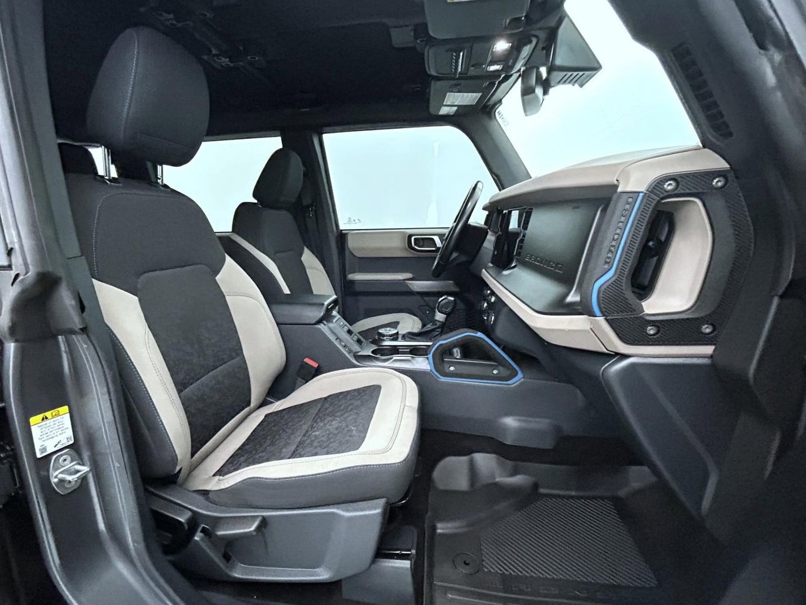 Used 2022 Ford Bronco Wildtrak image 15