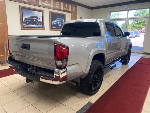 Used 2020 Toyota Tacoma SR5 RWD image 3
