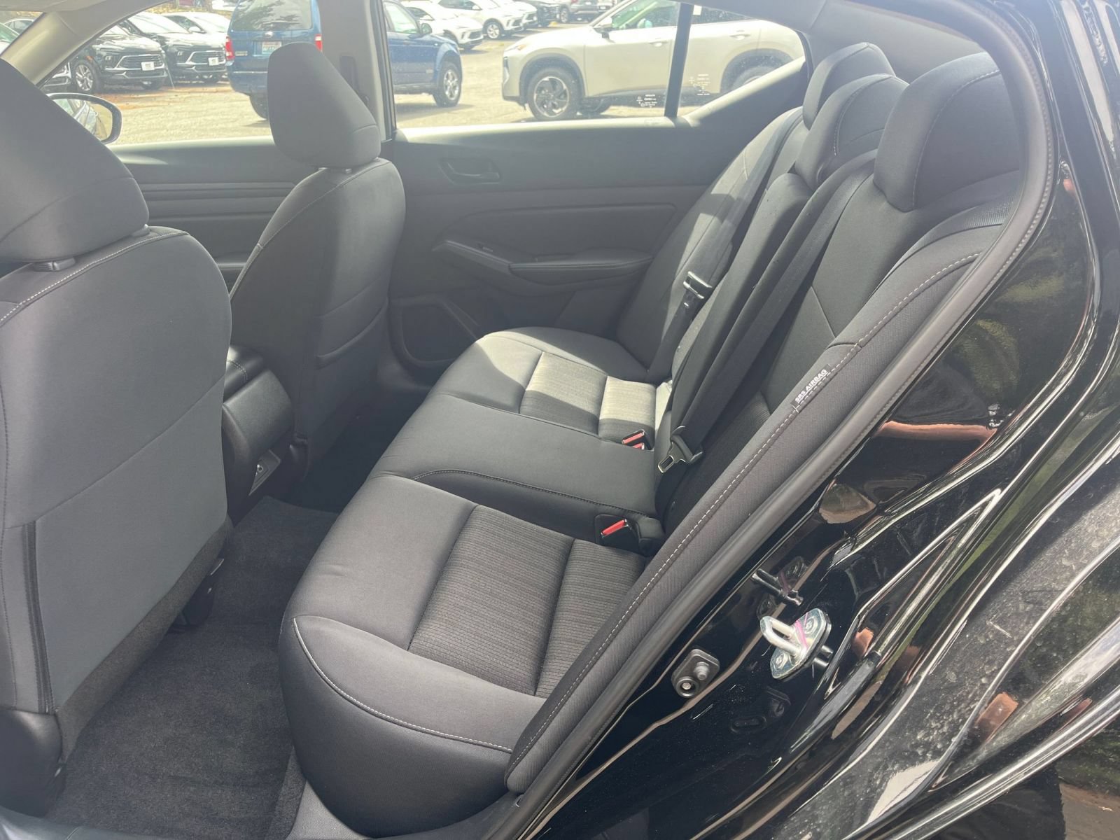 Used 2025 Nissan Altima 2.5 SV FWD image 22