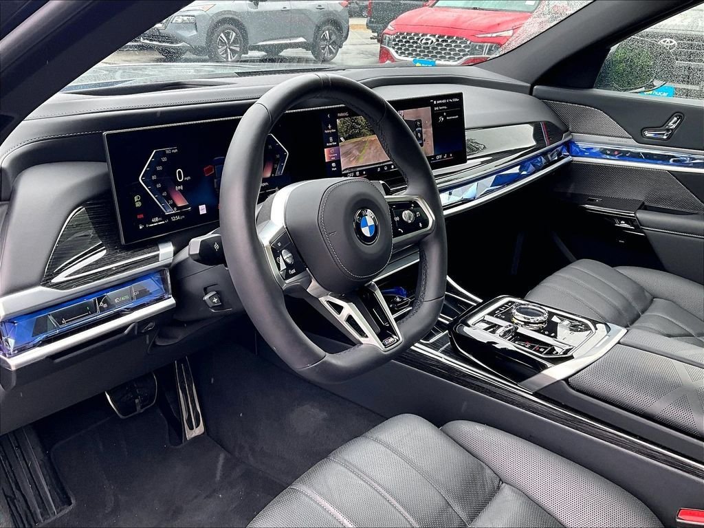 Used 2026 BMW 740i xDrive AWD/4WD image 8