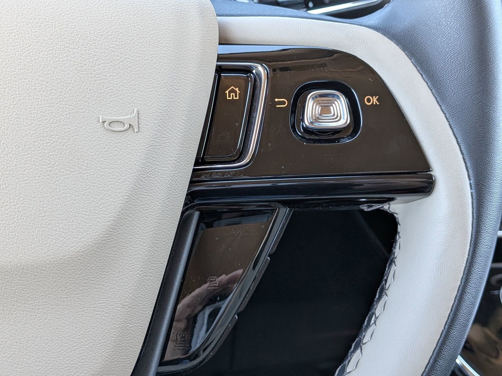 Used 2025 Lincoln Corsair FWD w/ Equipment Group 101A image 29