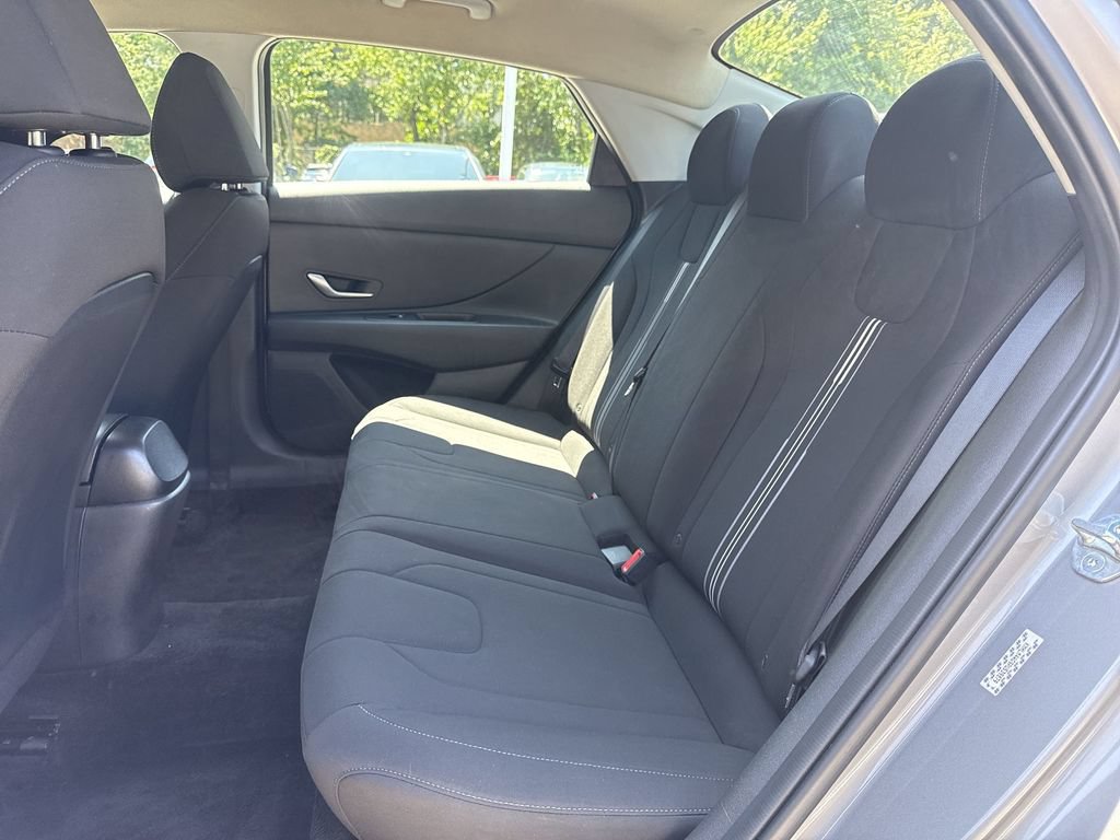 Used 2023 Hyundai Elantra SEL FWD image 23