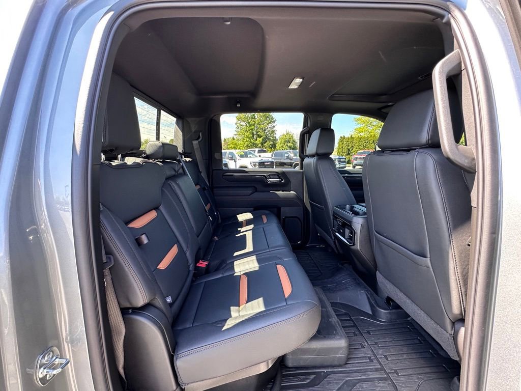 Used 2026 GMC Sierra 2500 AT4 w/ AT4 Premium Plus Package AWD/4WD image 17