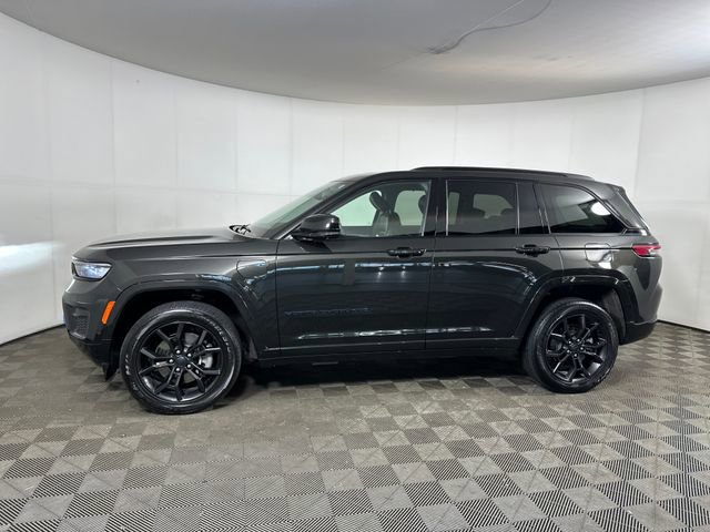 Used 2023 Jeep Grand Cherokee 30th Anniversary image 6