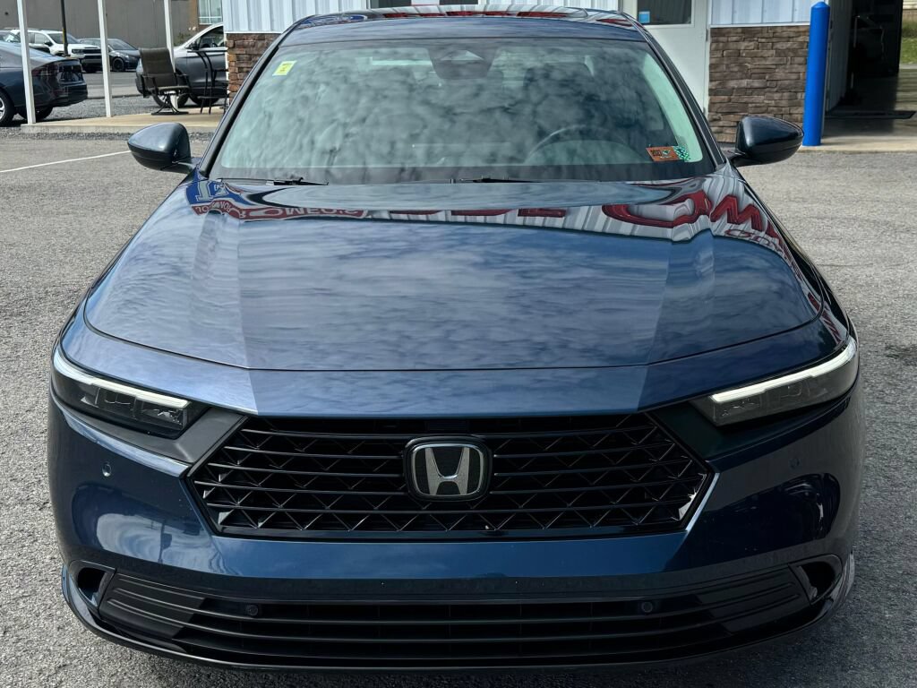 Used 2023 Honda Accord EX-L image 2